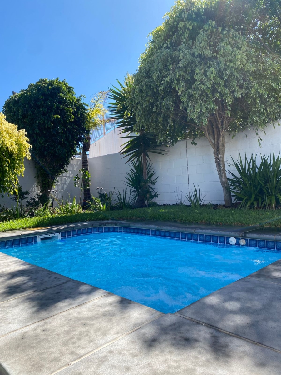 4 Bedroom Property for Sale in Mykonos Western Cape